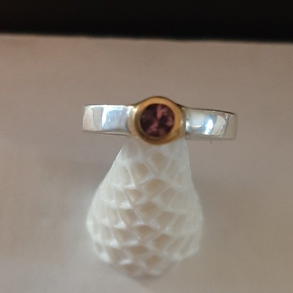 Amethyst and Sterling Silver Ring - Picture 2 of 5